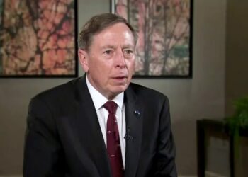 Putin’s reality on the battlefield is desperate, says retired Gen. David Petraeus